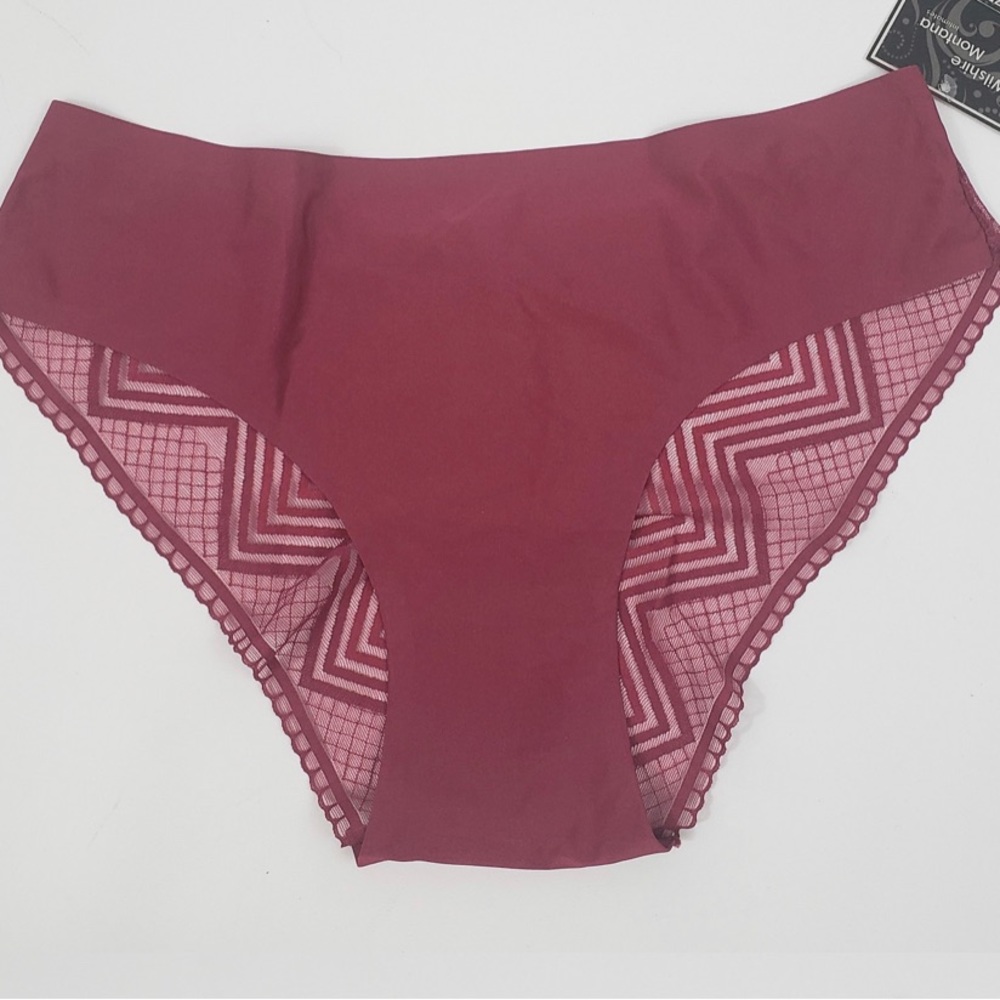 NWT Cute sexy burgundy undies
